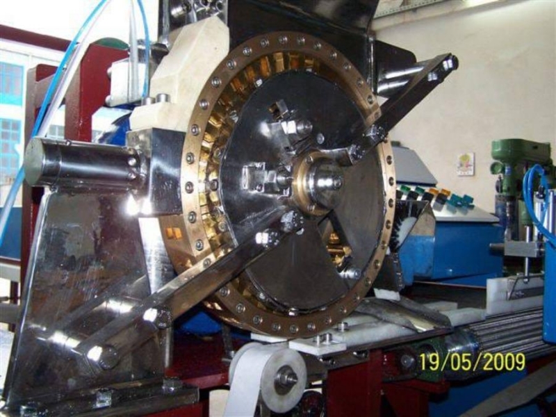 ����� �pec�o�a��� c�x�pa ��rku ��S-3000 �.�.